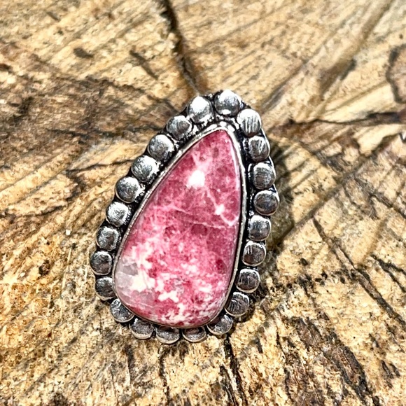 Rosaline Pink Thulite Ring Size 5 1/2 - Picture 10 of 11